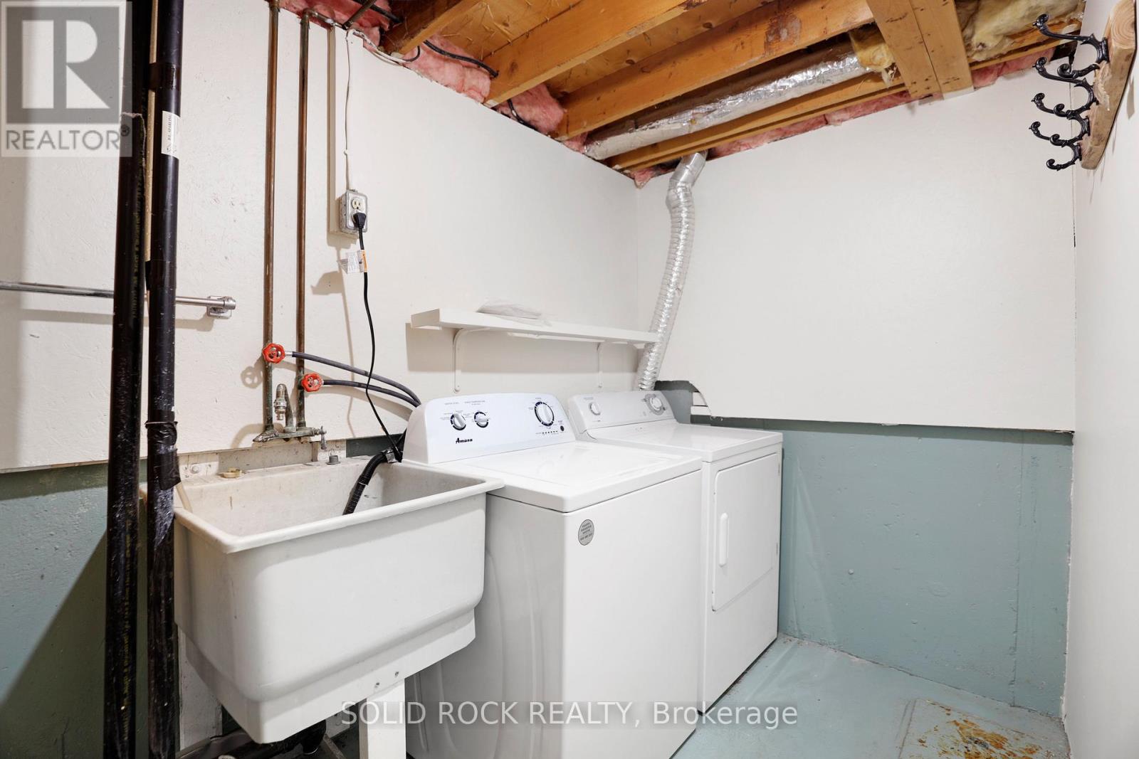 18 - 35 Thistledown Court