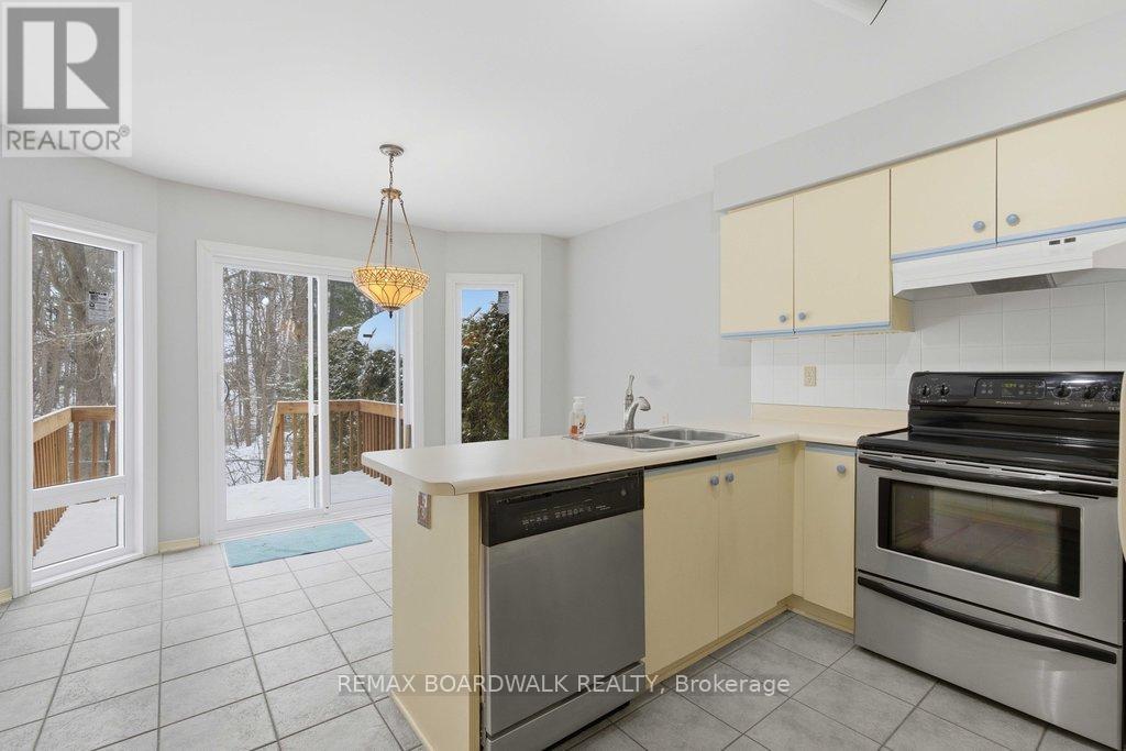 1707 Des Perdrix Crescent