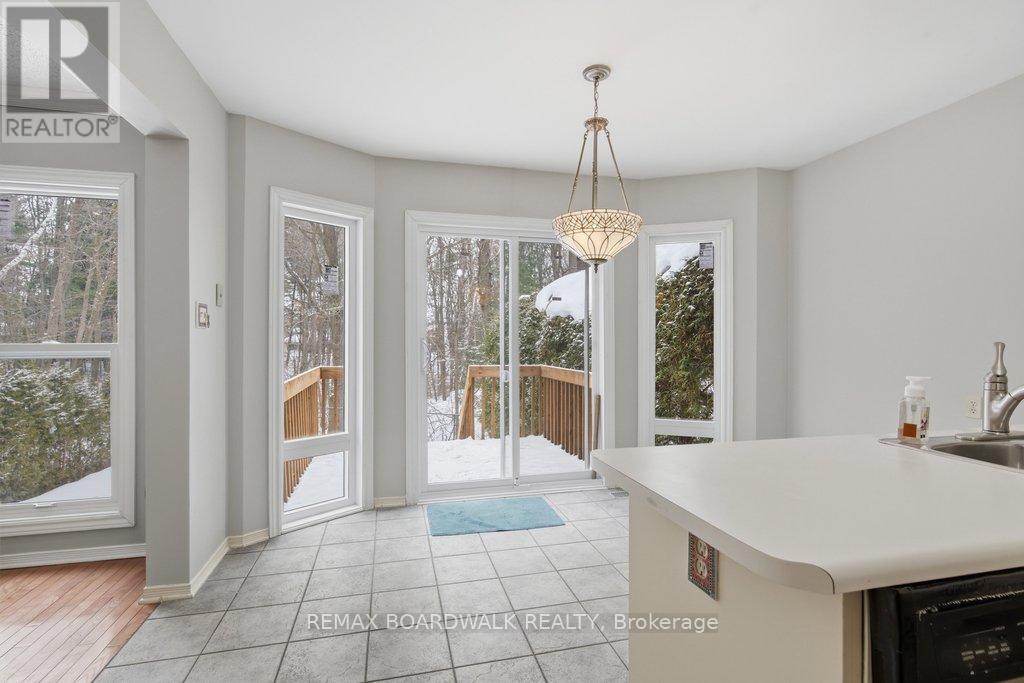 1707 Des Perdrix Crescent