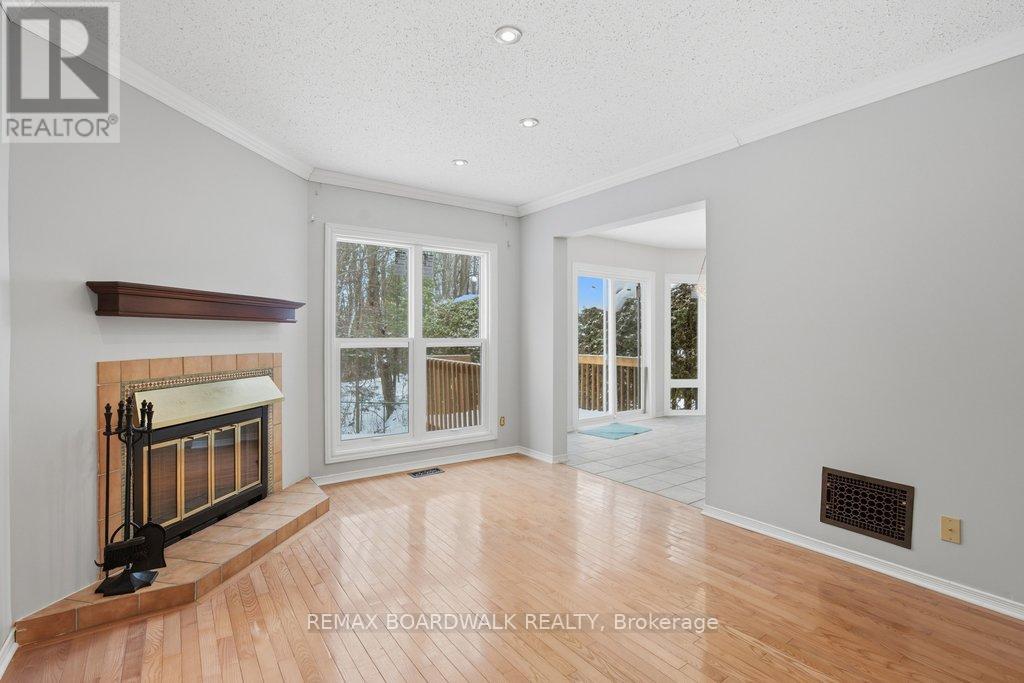 1707 Des Perdrix Crescent