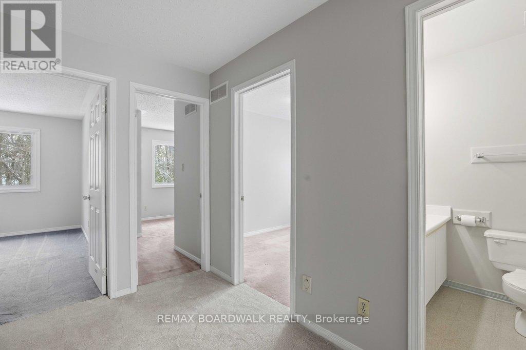 1707 Des Perdrix Crescent