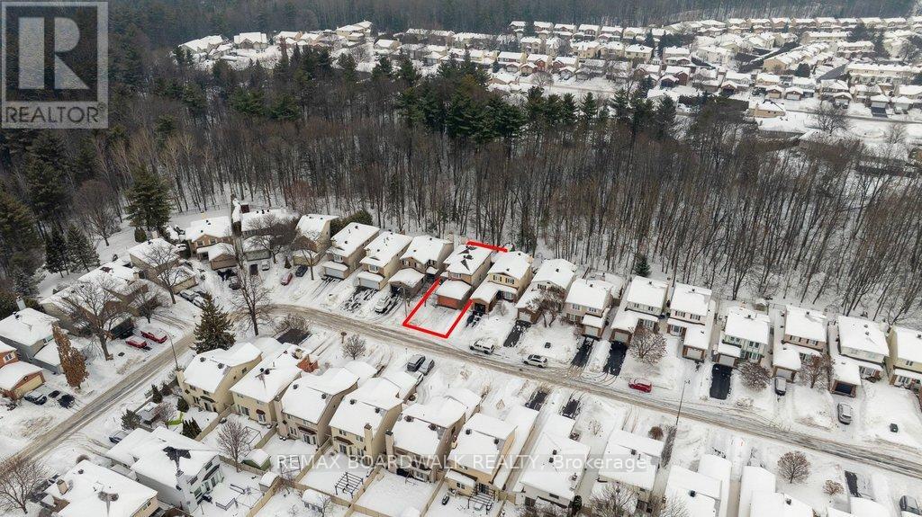 1707 Des Perdrix Crescent