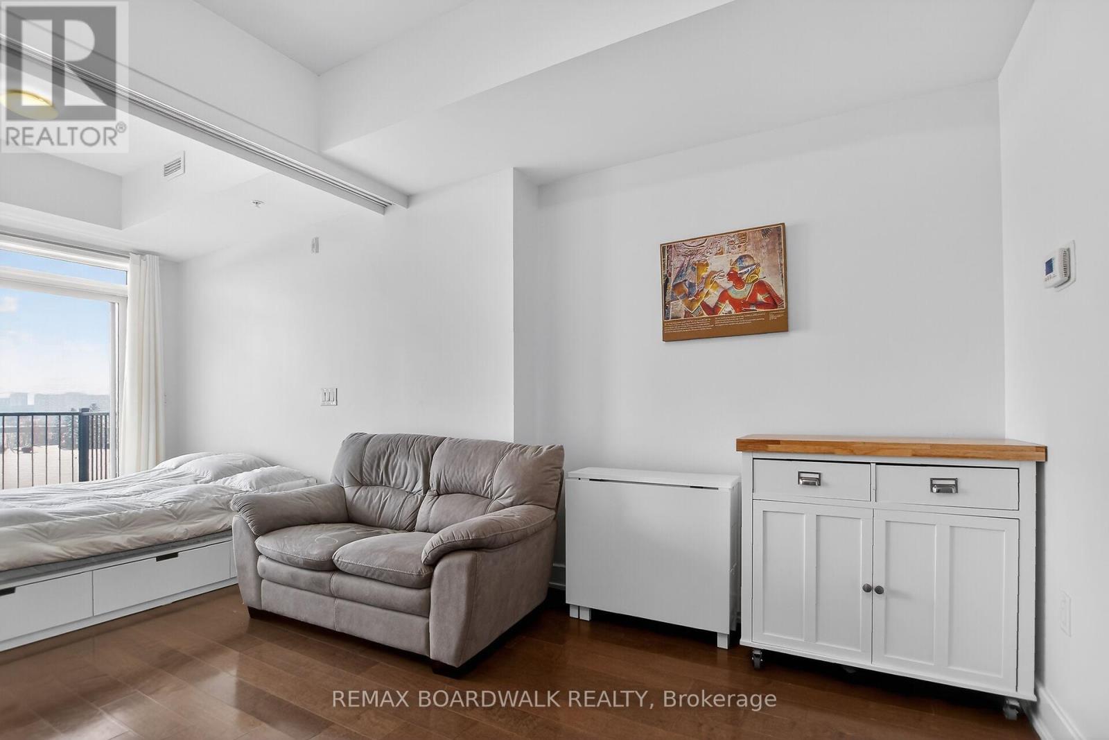 #416 - 2785 Baseline Road