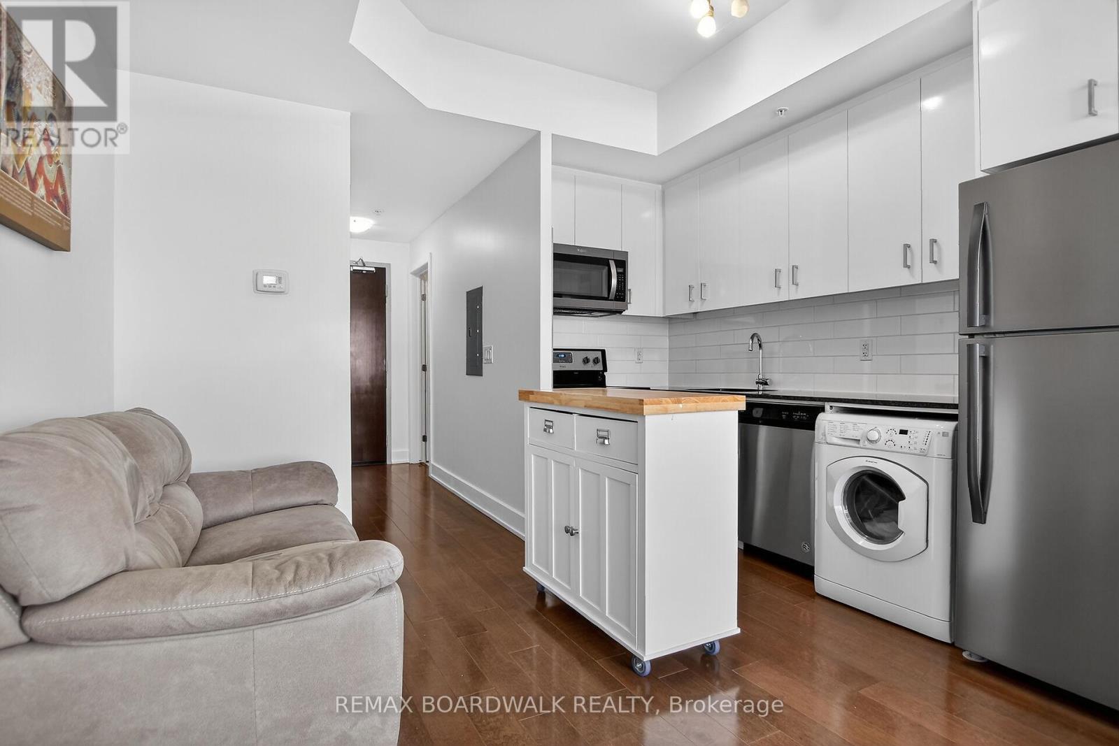 #416 - 2785 Baseline Road