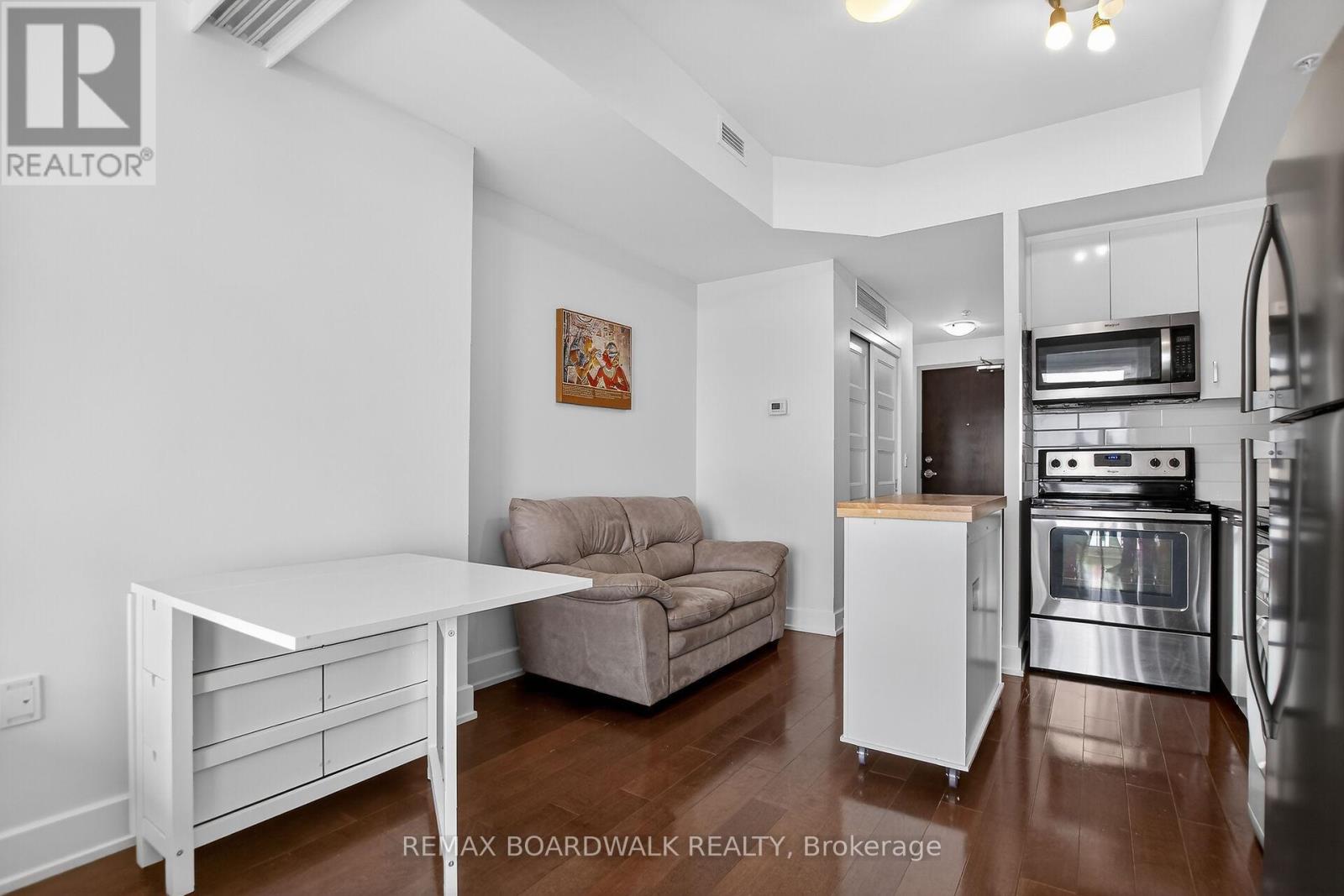 #416 - 2785 Baseline Road