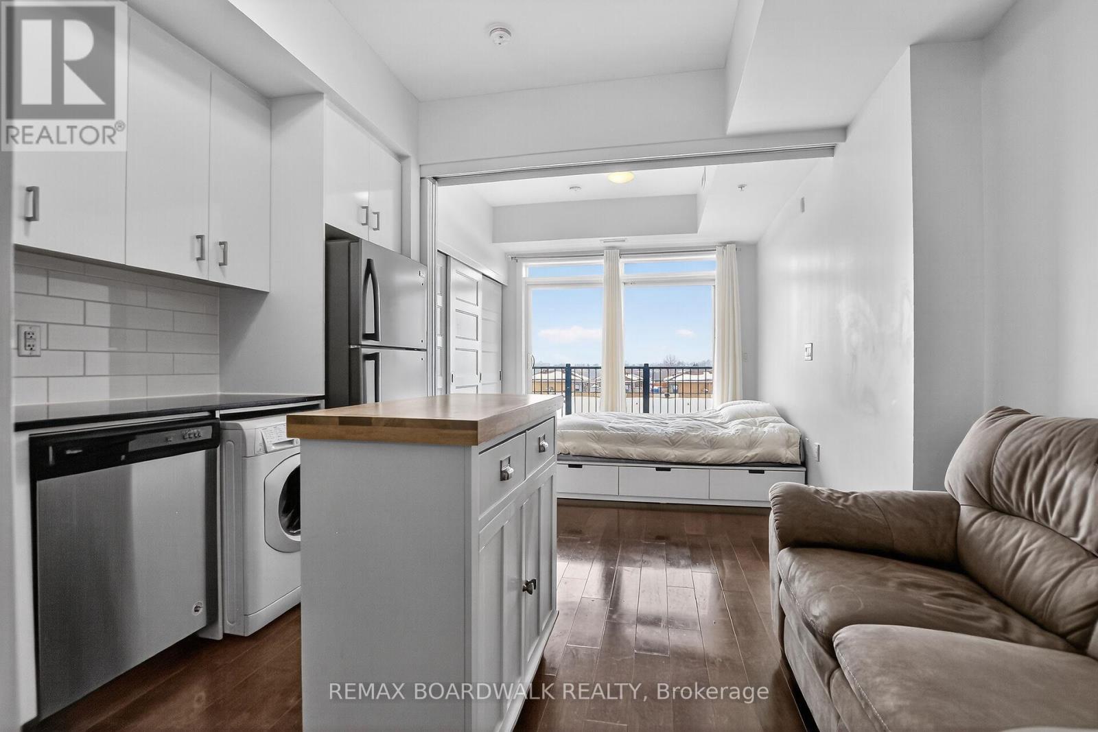 #416 - 2785 Baseline Road