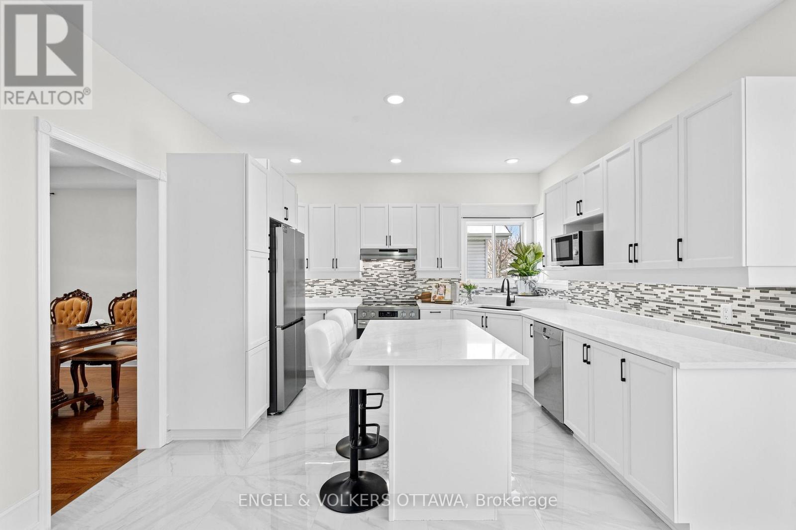 19 Black Tern Crescent