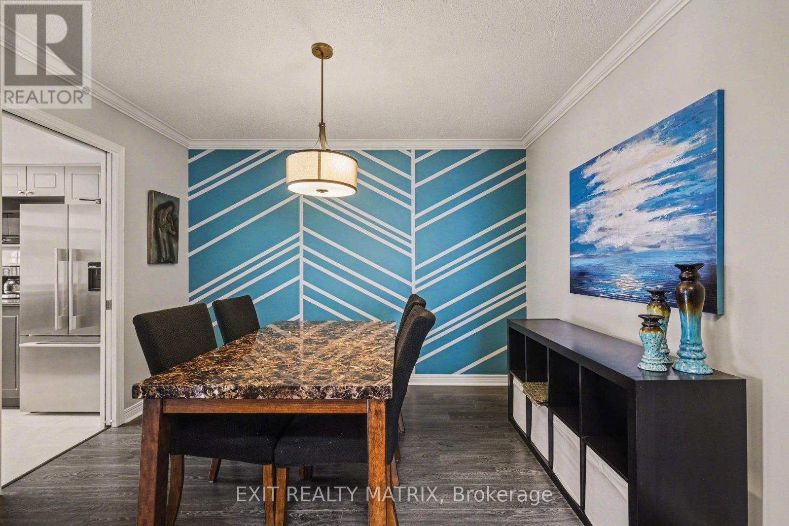 65 Locheland Crescent