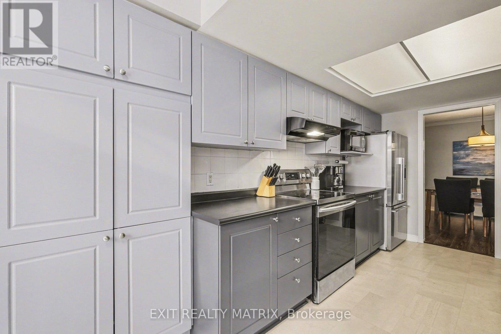 65 Locheland Crescent