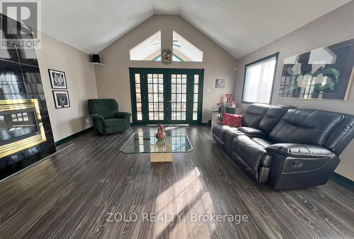 6546 Clifford Avenue