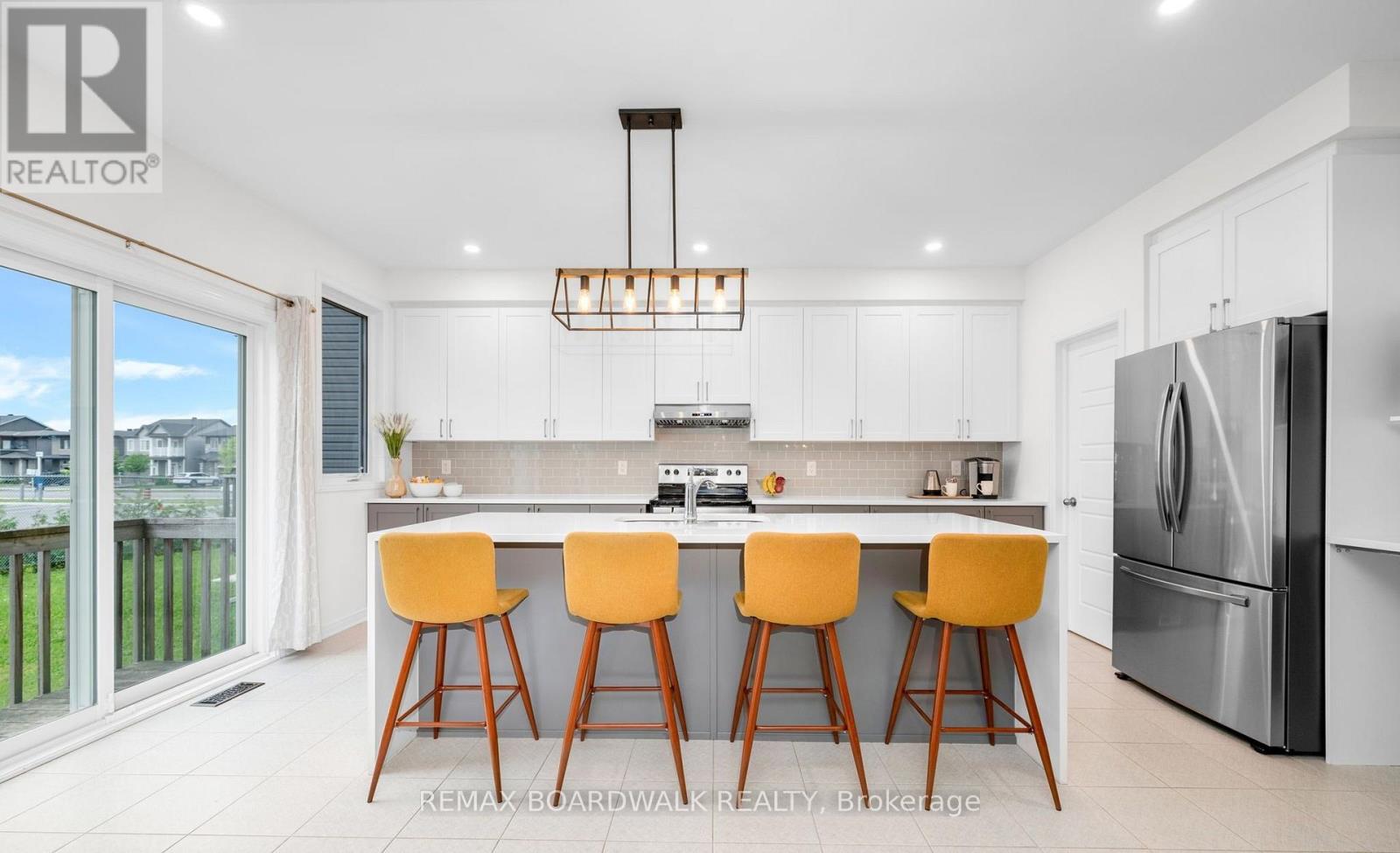 302 Haliburton Heights