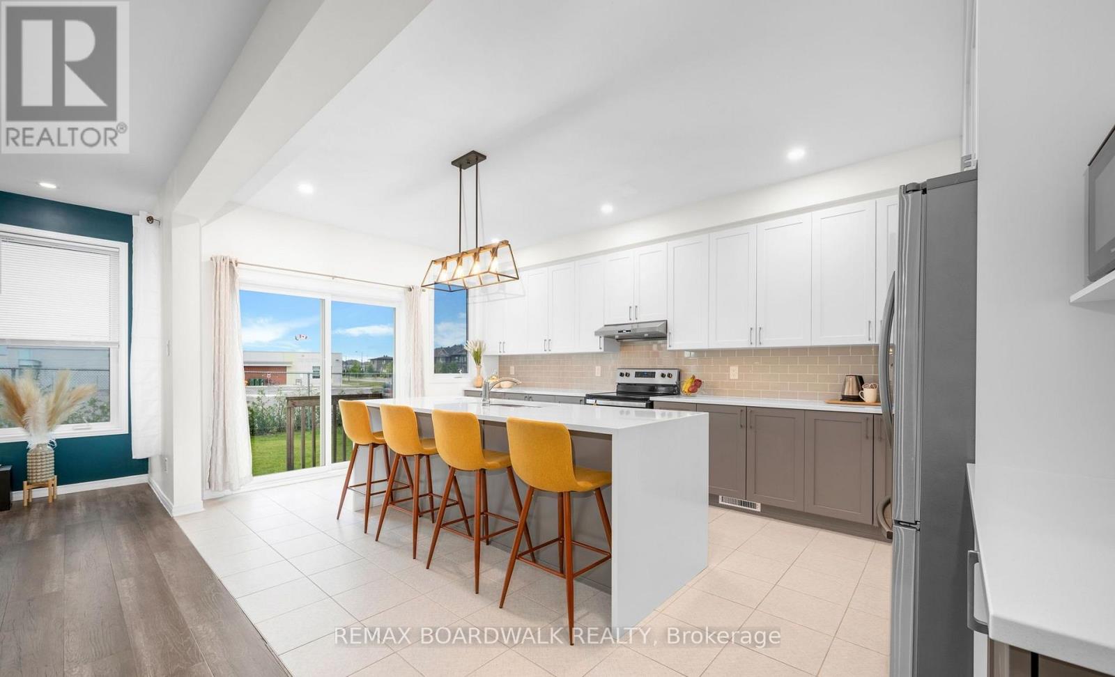 302 Haliburton Heights