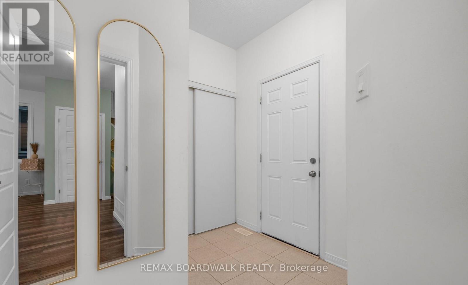 302 Haliburton Heights