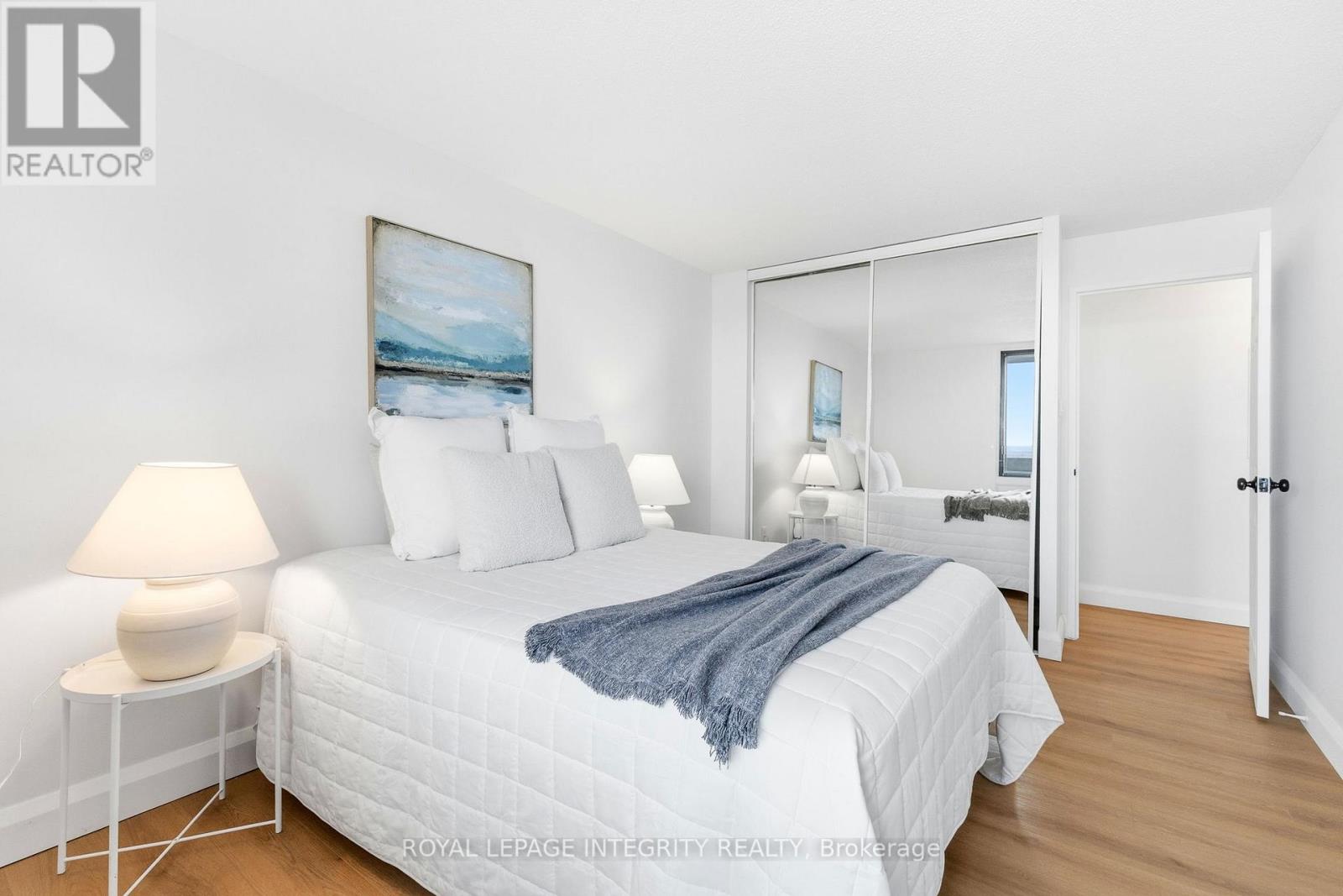 510 - 415 Greenview Avenue