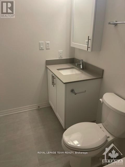 1502 - 805 Carling Avenue