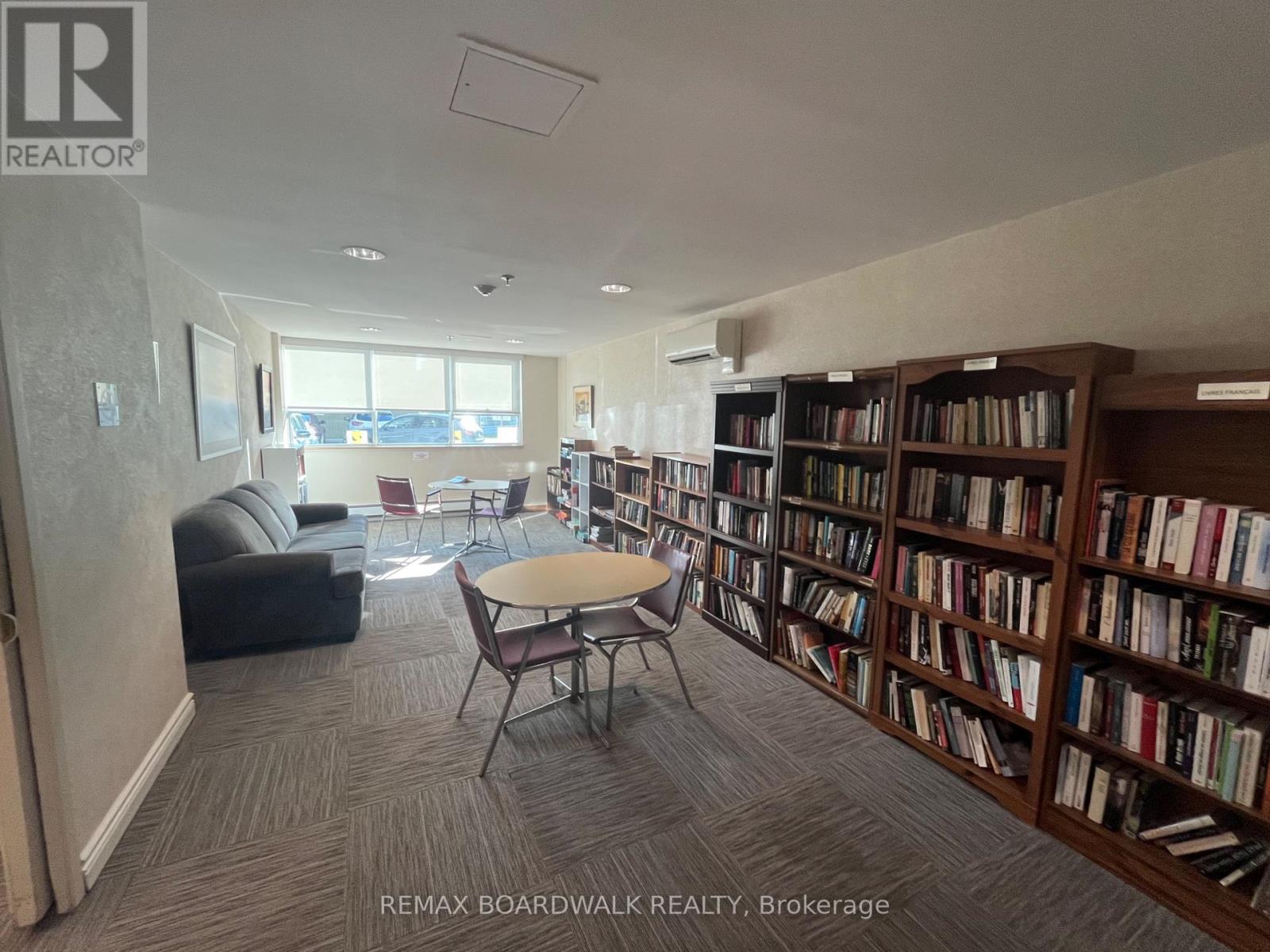 407 - 555 Brittany Drive