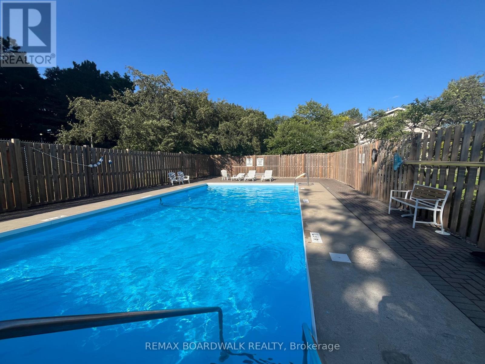 407 - 555 Brittany Drive