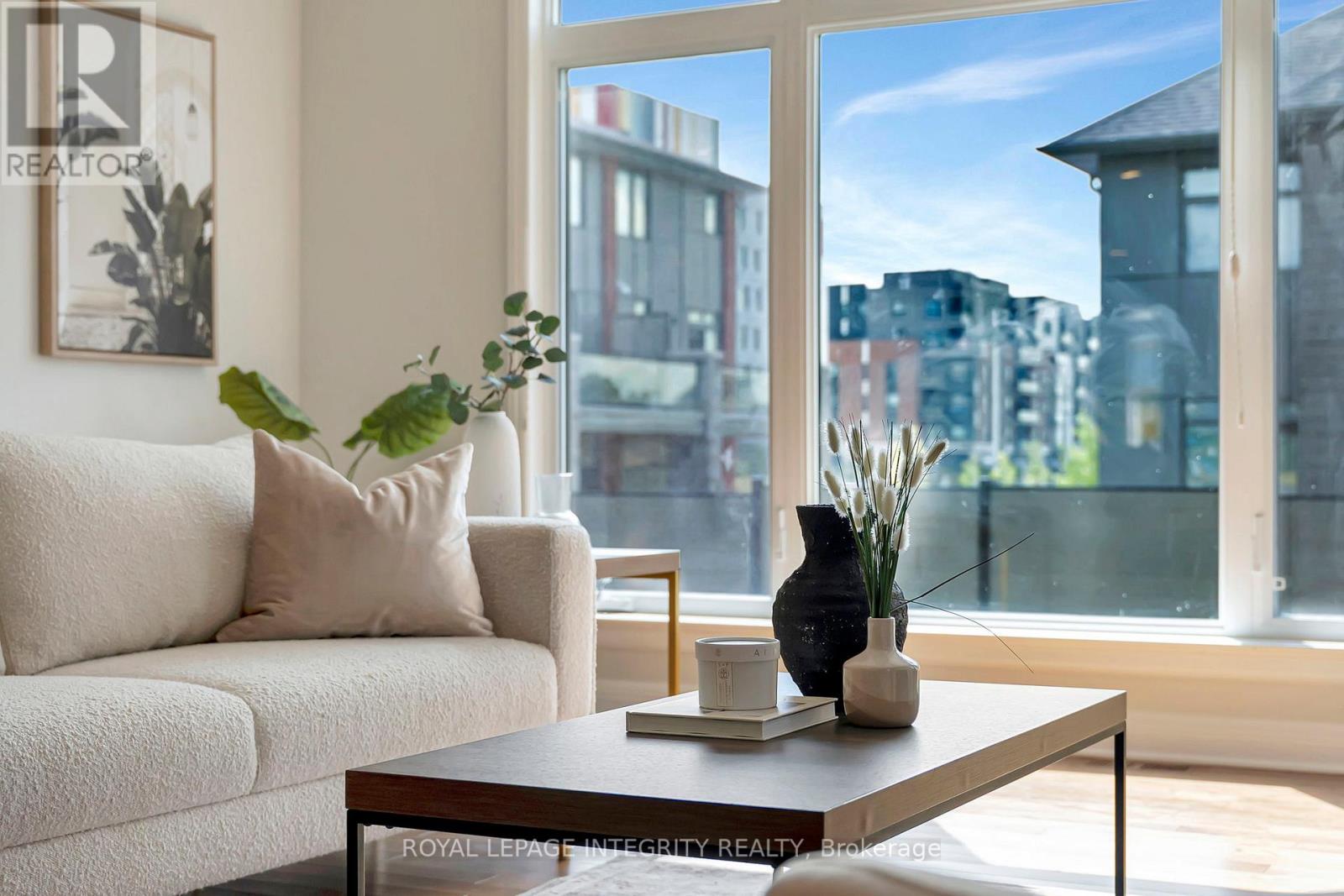 885 Moses Tennisco Street