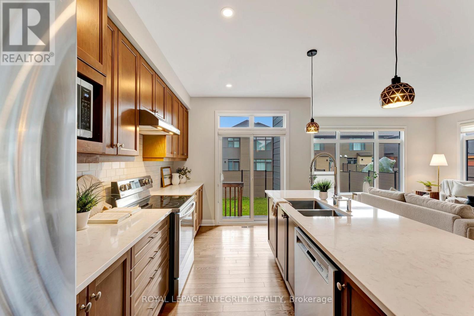 885 Moses Tennisco Street