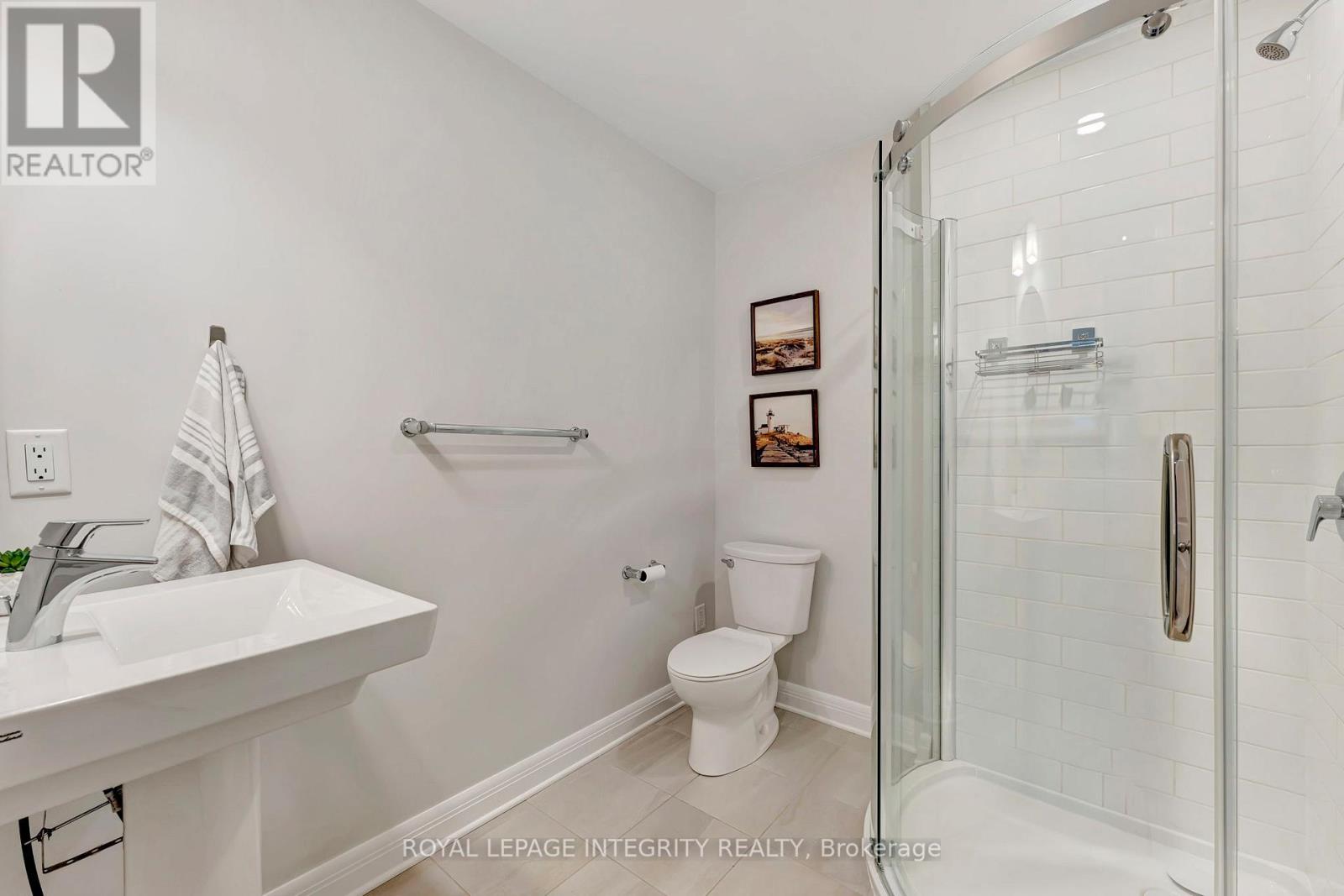 885 Moses Tennisco Street