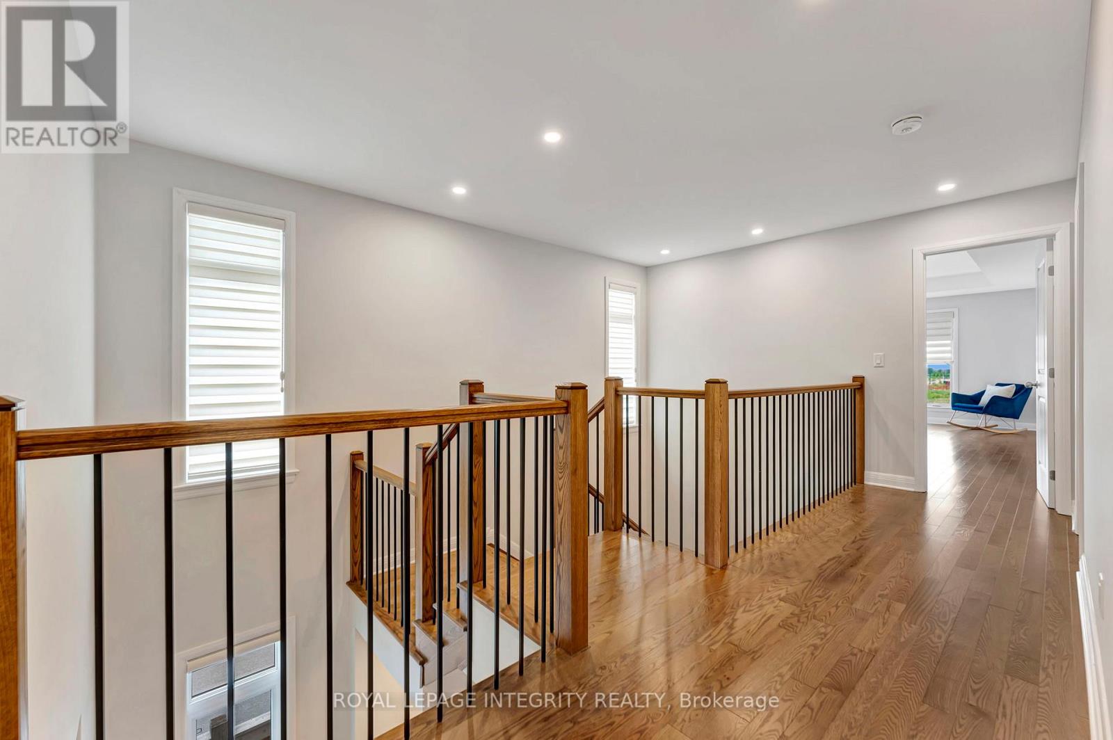 885 Moses Tennisco Street