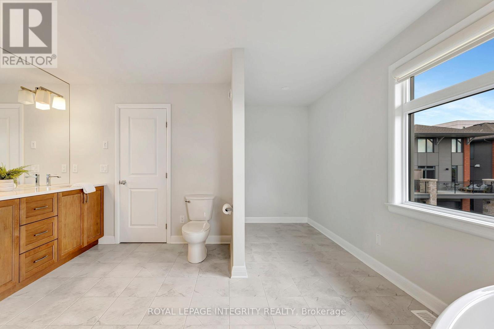 885 Moses Tennisco Street