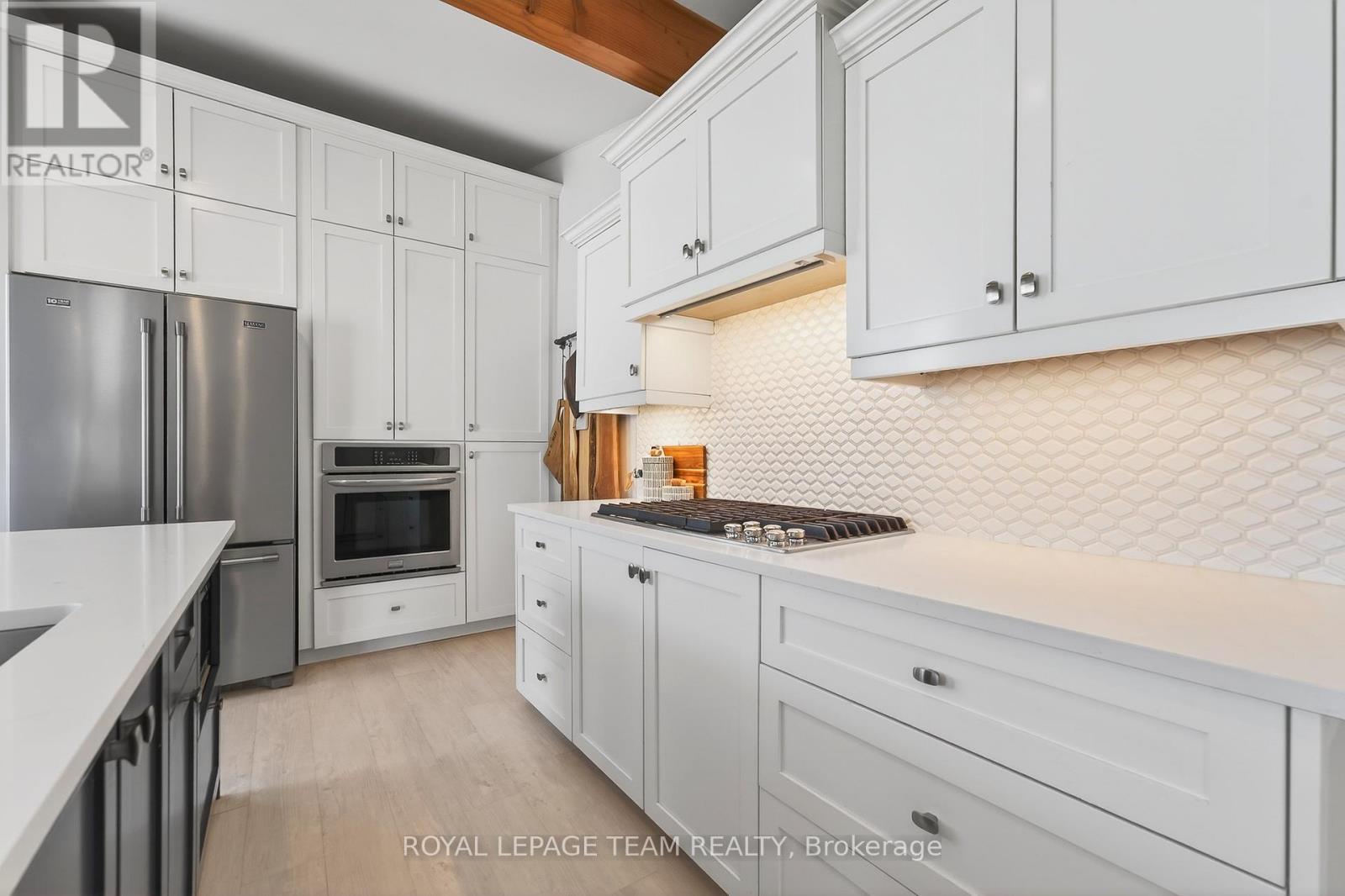 128 Grasshopper Point Road