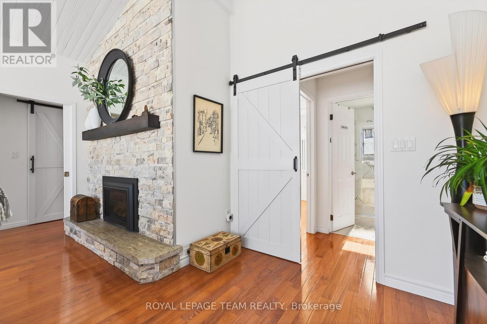 128 Grasshopper Point Road