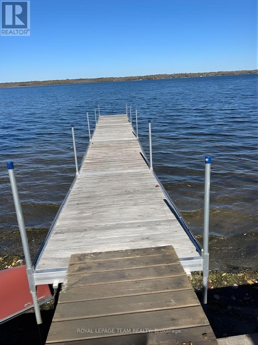 128 Grasshopper Point Road