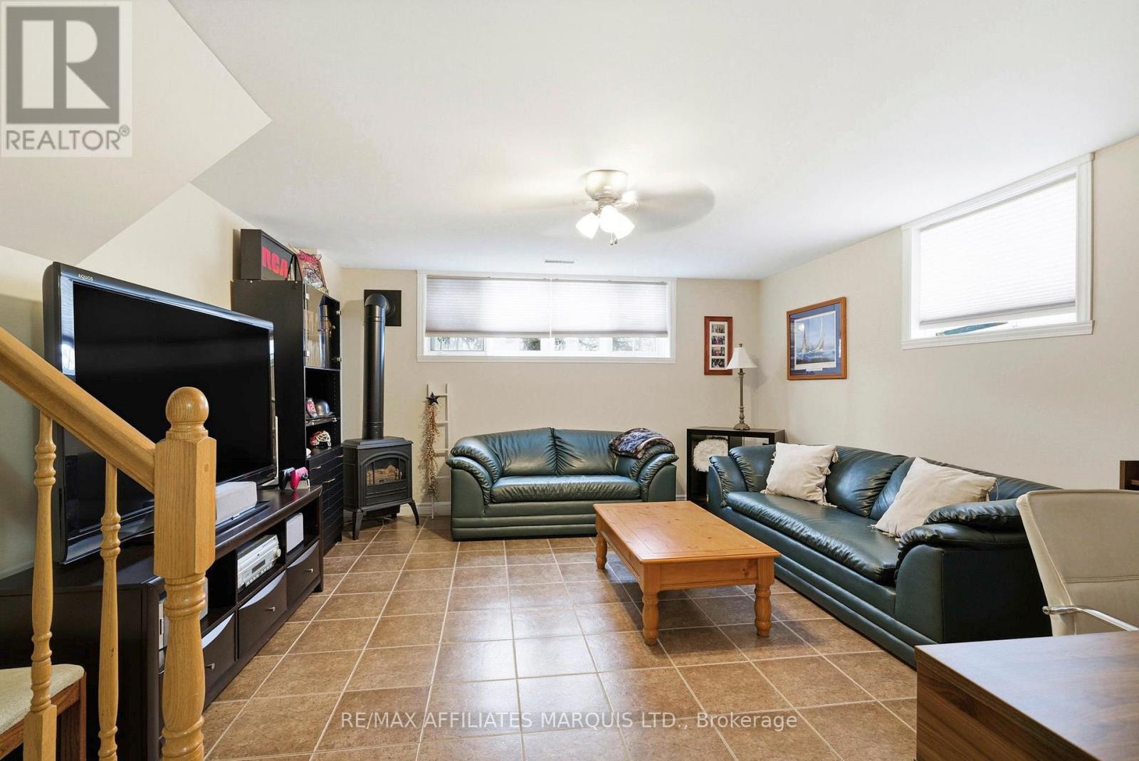 18247 County Rd 2 Street