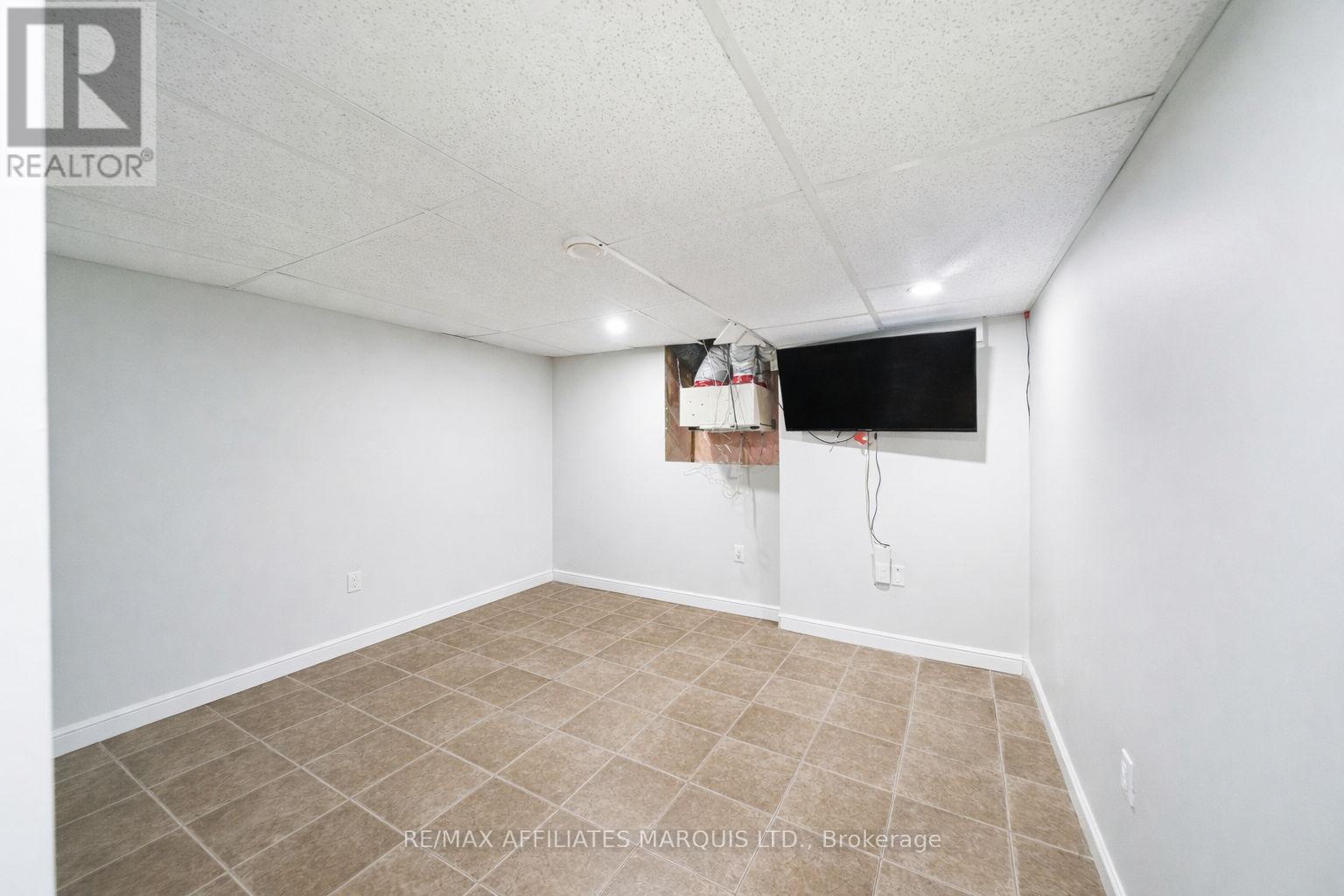 18247 County Rd 2 Street