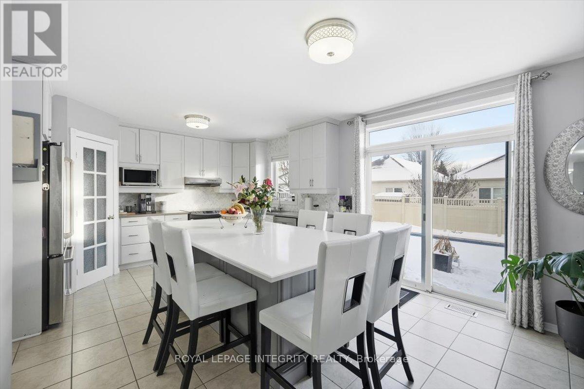 1110 Luesby Crescent