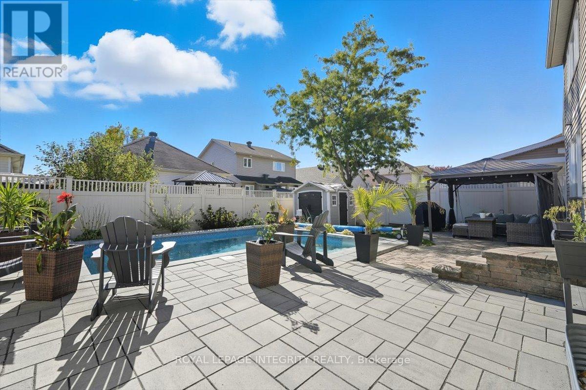 1110 Luesby Crescent