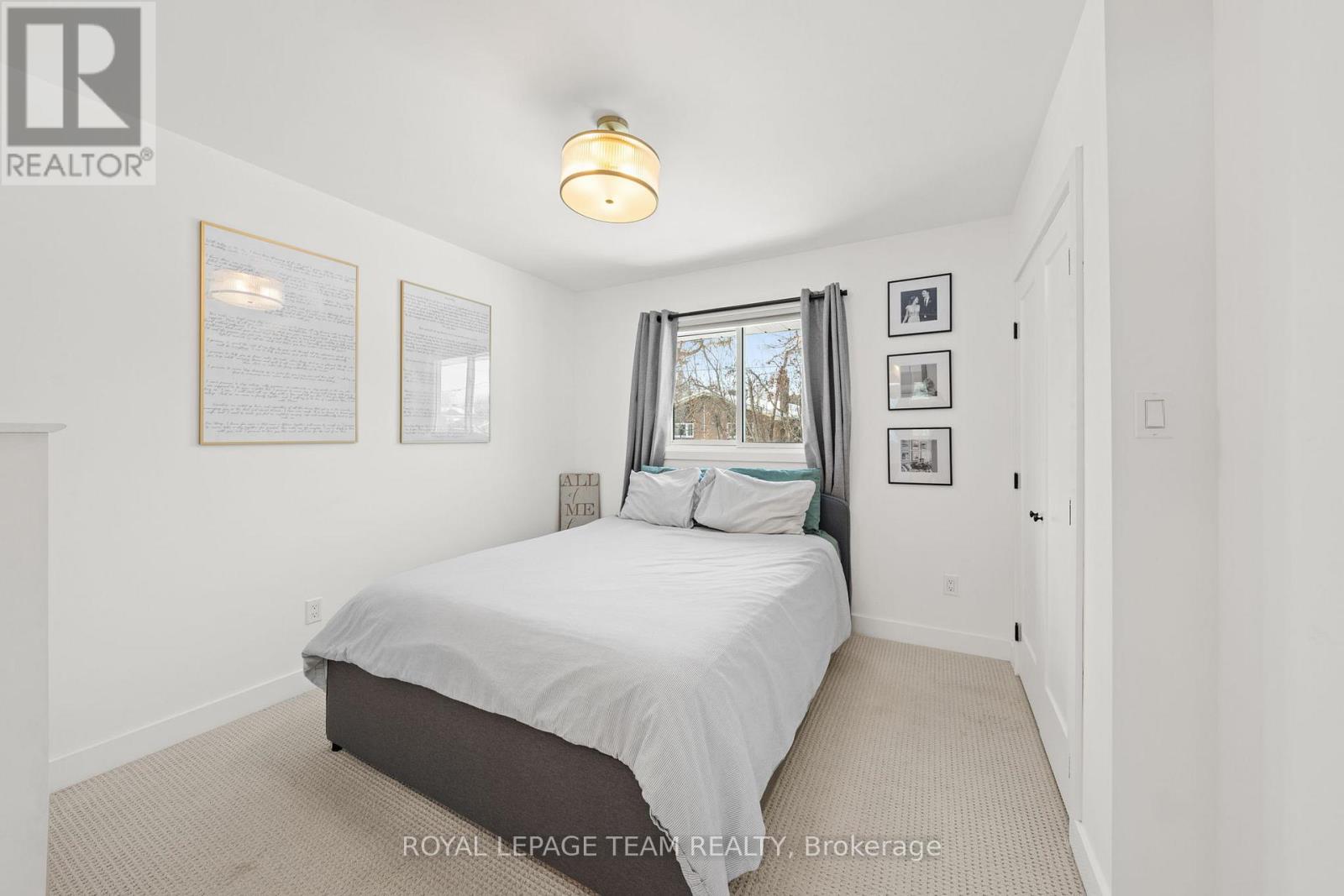 5286 Hillcrest Drive