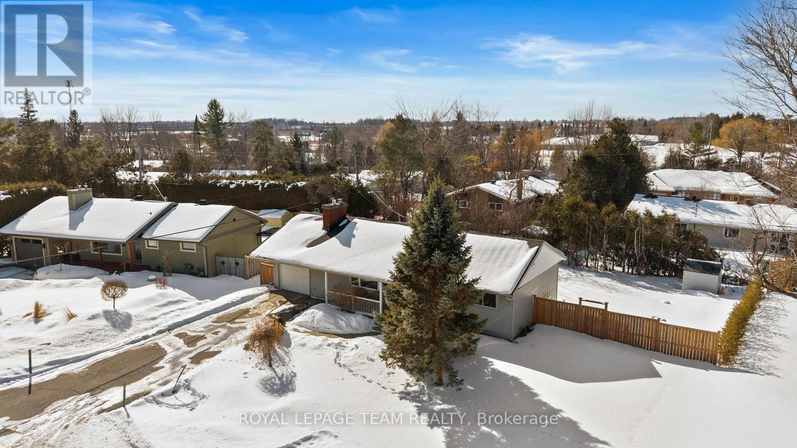 5286 Hillcrest Drive