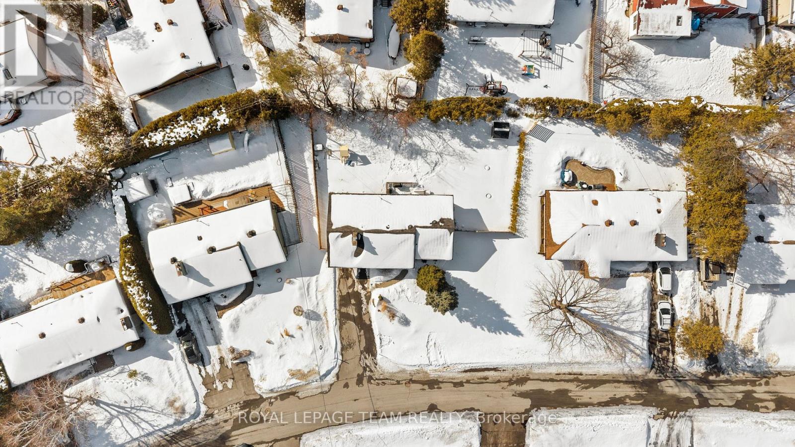 5286 Hillcrest Drive