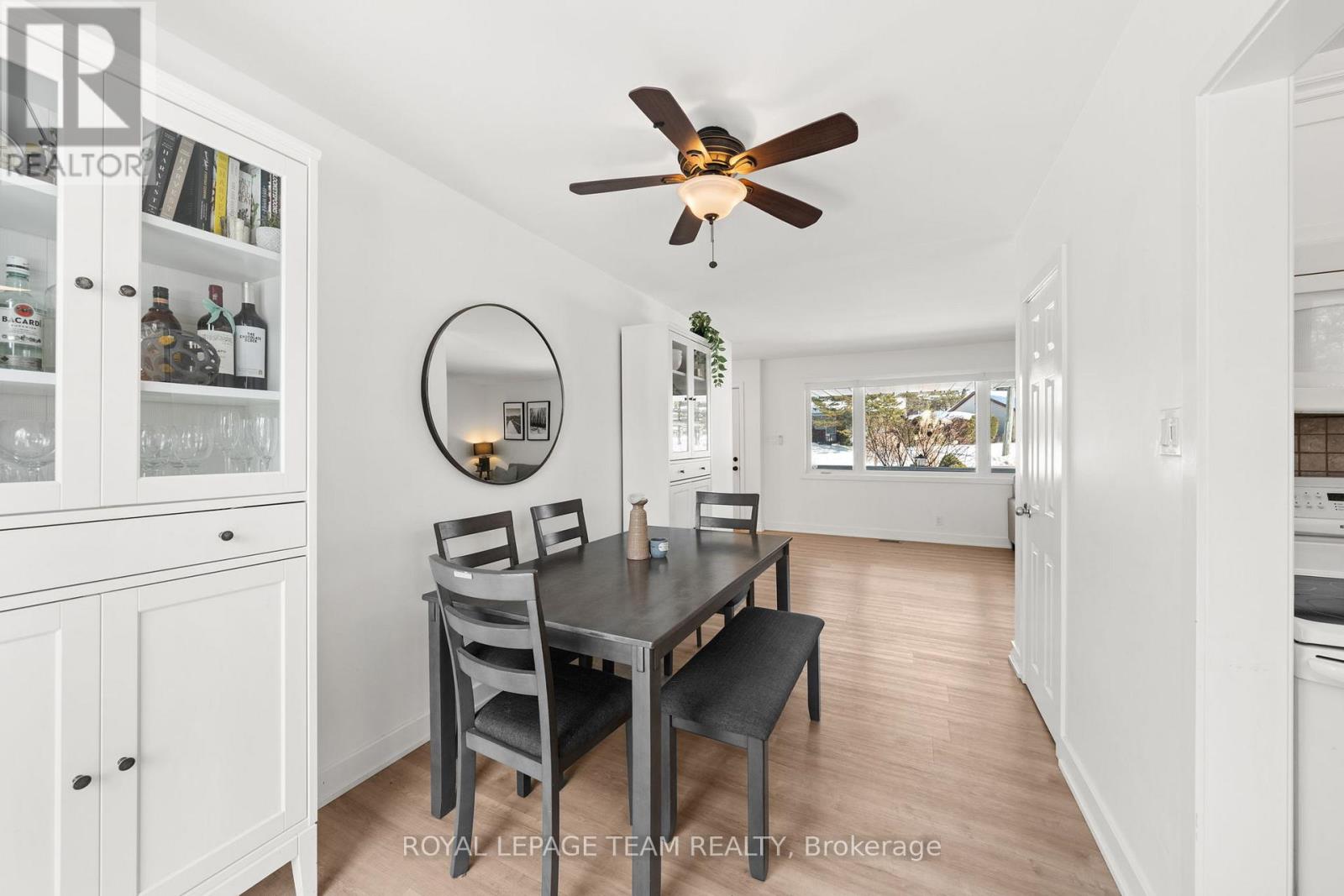 5286 Hillcrest Drive