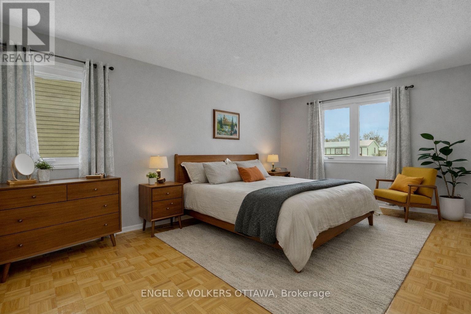 1016 Driftwood Crescent