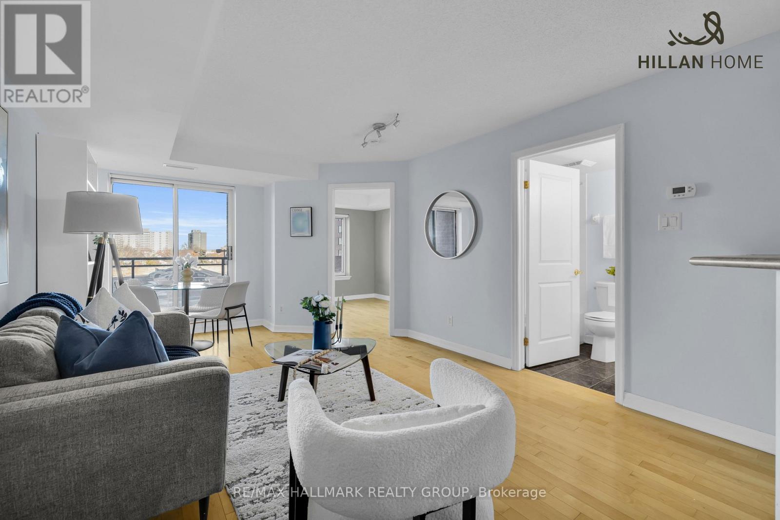 4e - 310 Central Park Drive