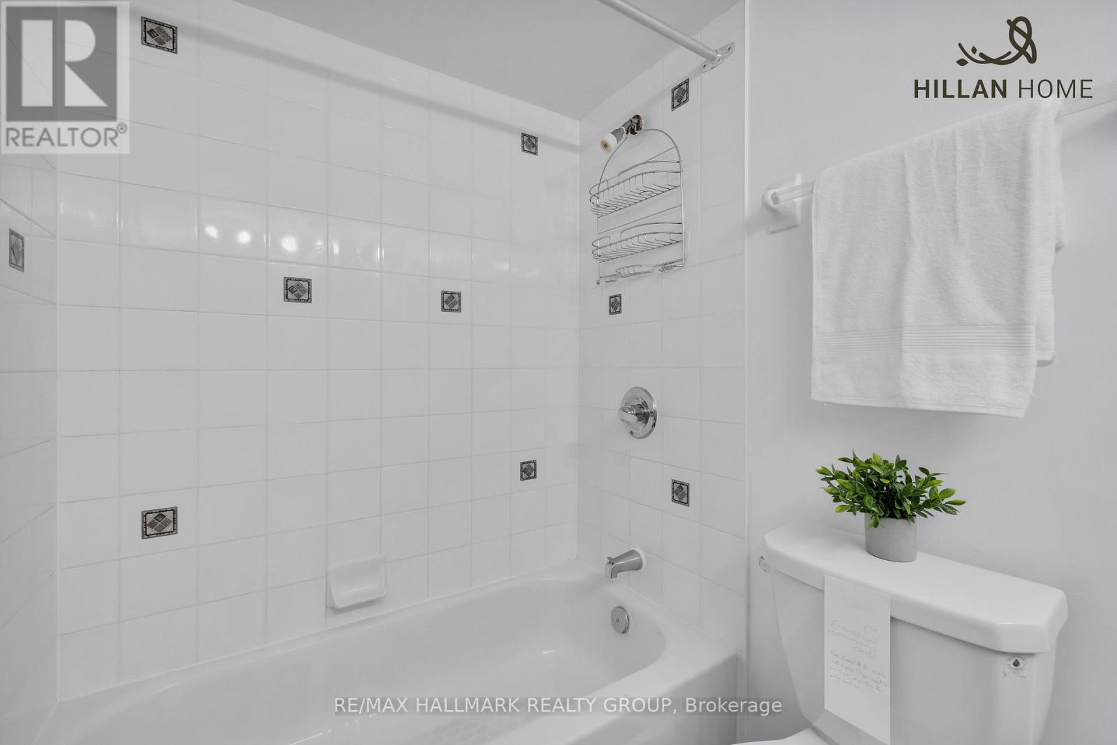 4e - 310 Central Park Drive