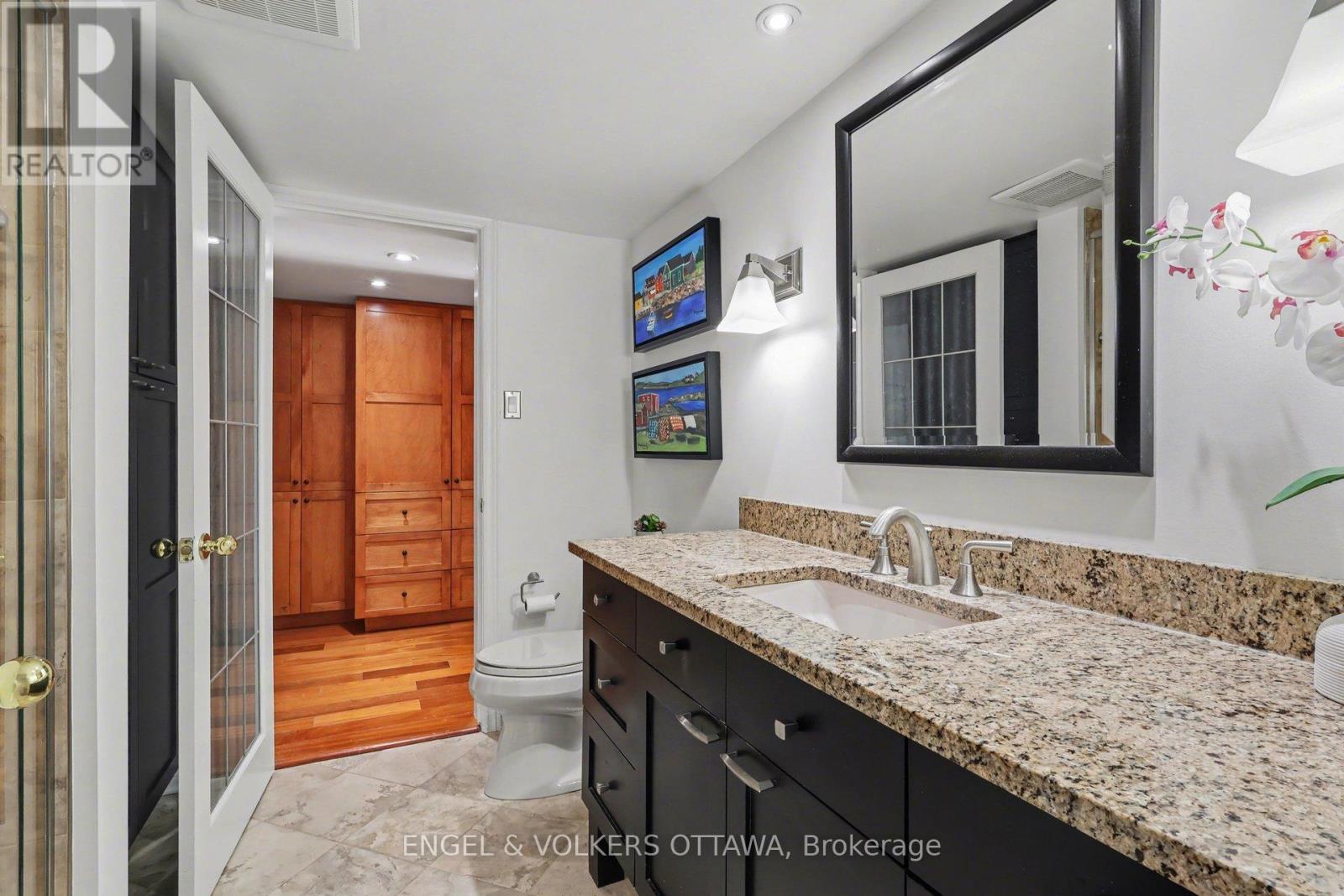 203 - 120 Darlington Private