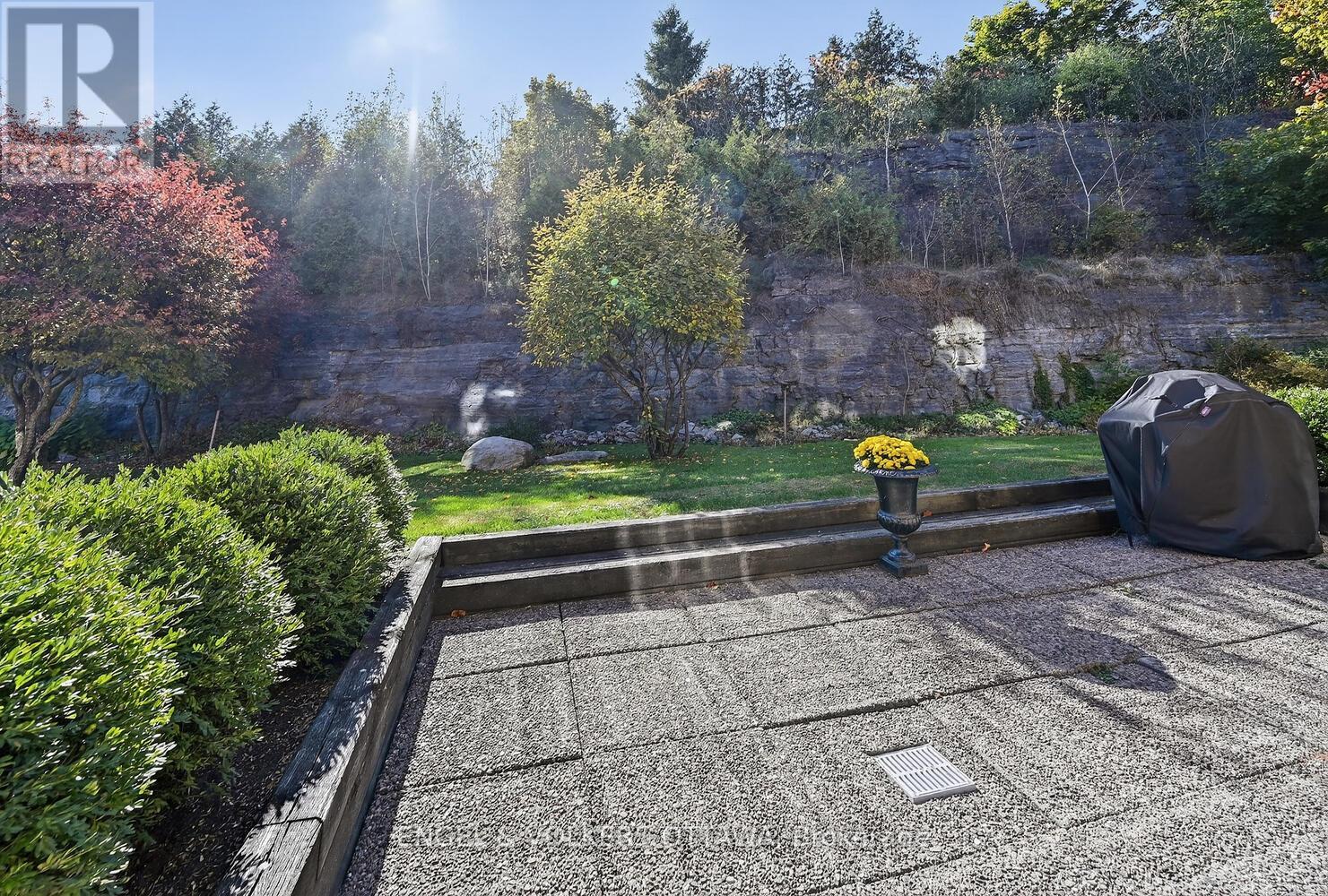 203 - 120 Darlington Private