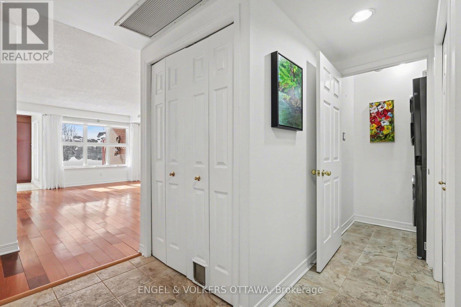 203 - 120 Darlington Private