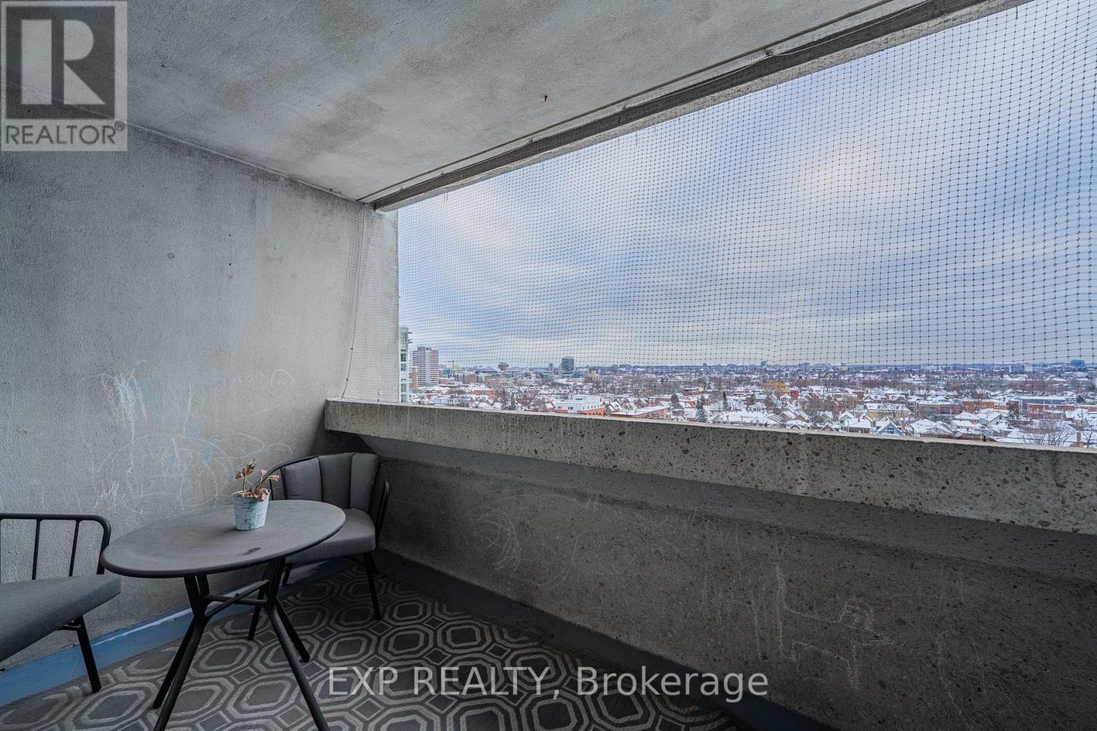 1503 - 530 Laurier Avenue W