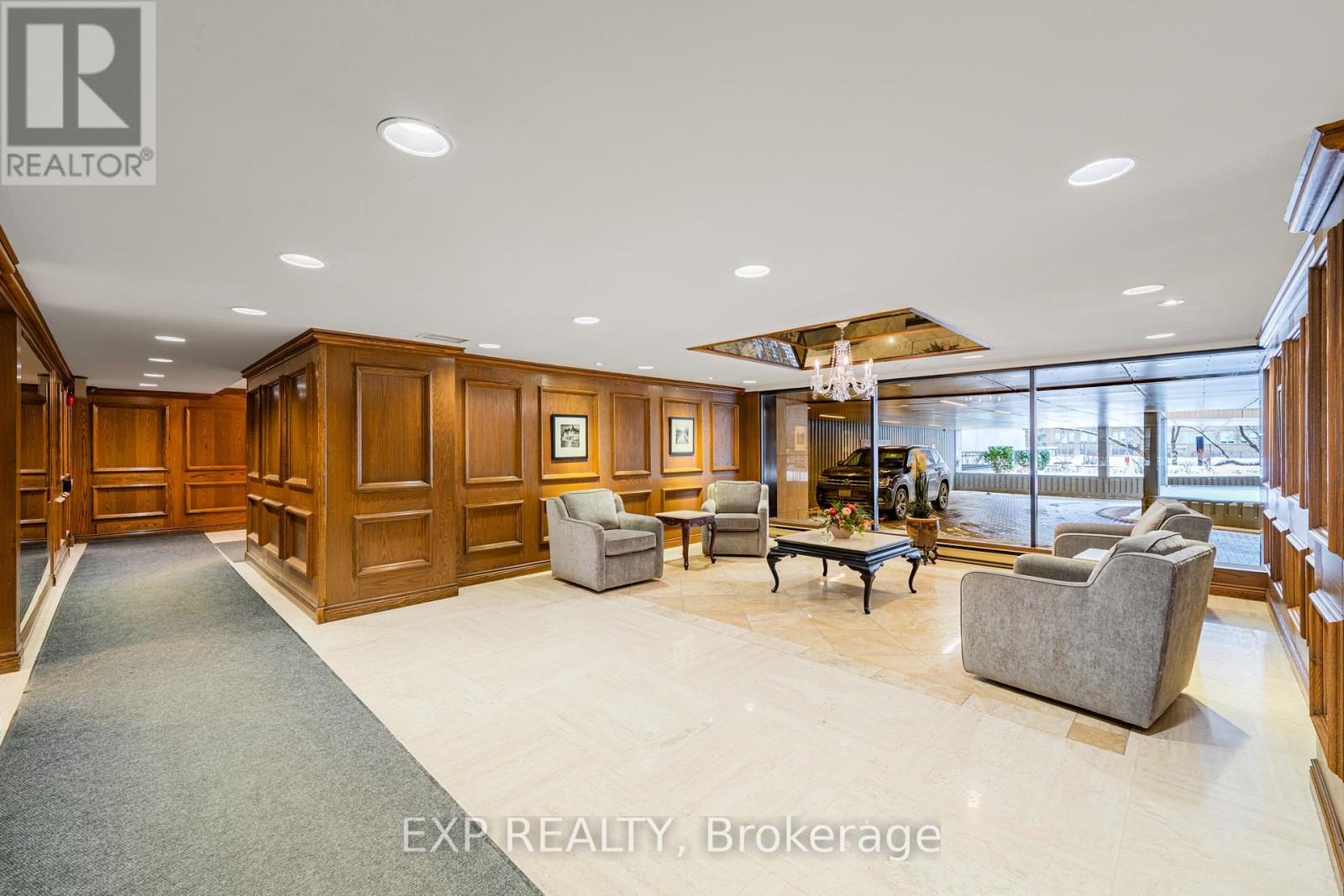 1503 - 530 Laurier Avenue W