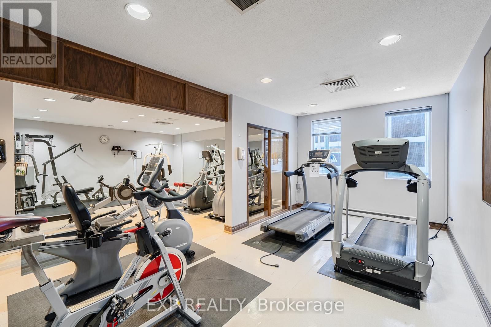 1503 - 530 Laurier Avenue W