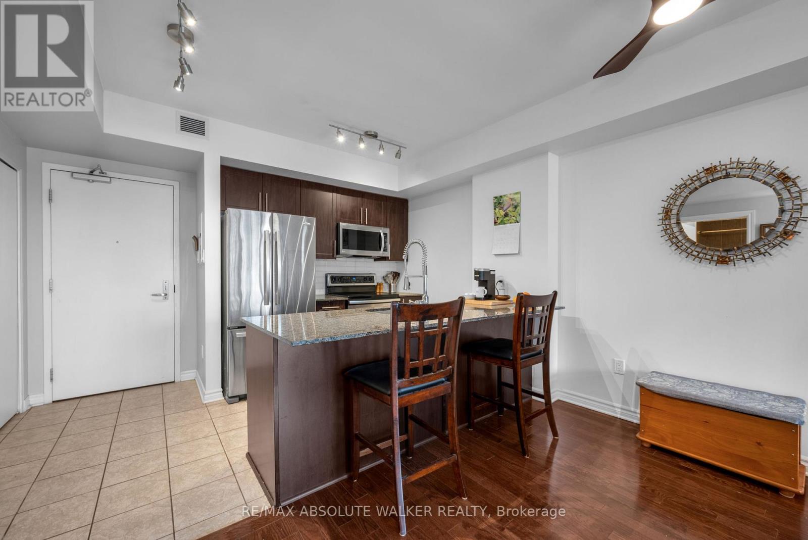 1408 - 70 Landry Street