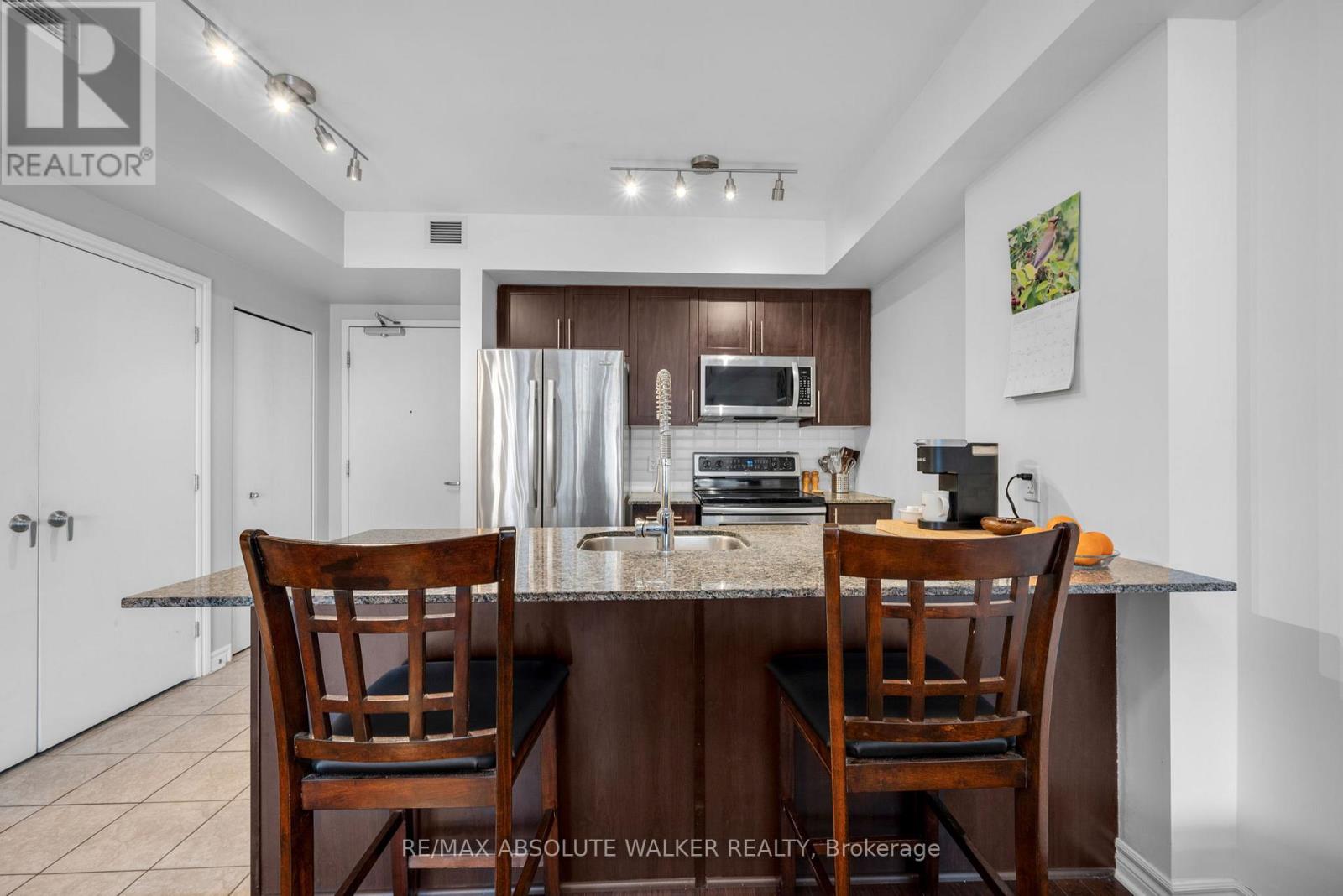 1408 - 70 Landry Street