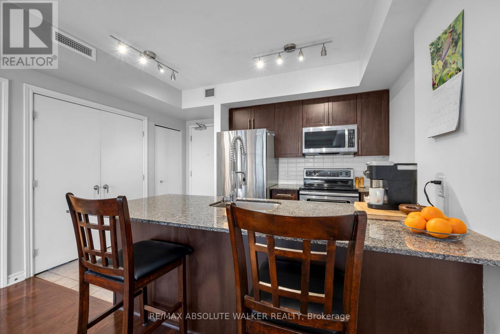 1408 - 70 Landry Street