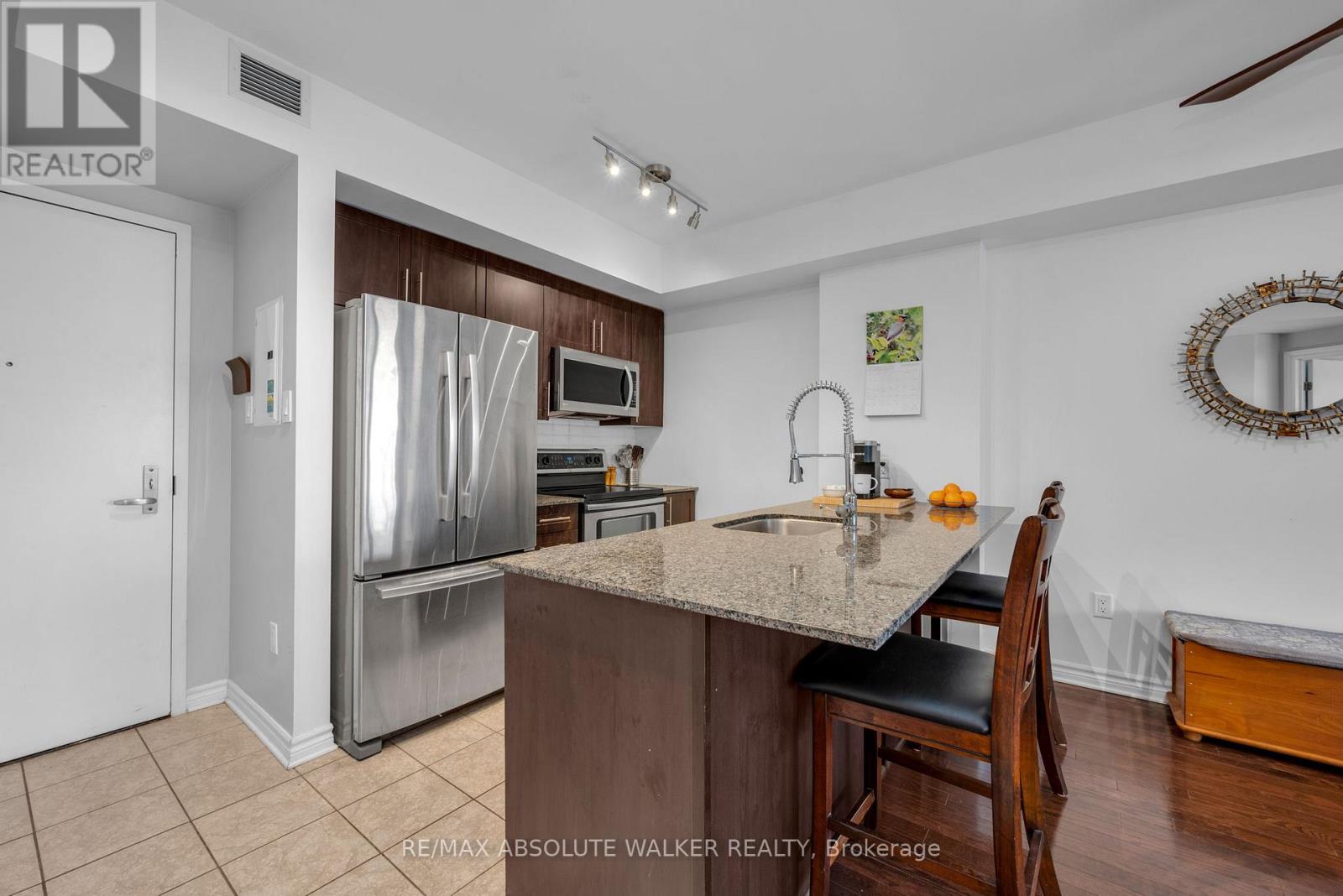 1408 - 70 Landry Street